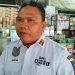 Kades Cemplang Agustani saat di wawancarai wartawan soal keterlibatanya dalam pengeroyokan Humas KLH dan Wartawan. dok. (Nurlan)