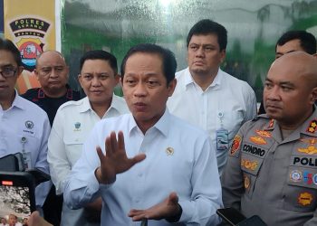 Menteri LH Hanif Faisol Nurofiq resmi menggugat dua perusahaan soal paparan radioaktif. Dok. (Ist)
