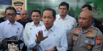 Menteri LH Hanif Faisol Nurofiq resmi menggugat dua perusahaan soal paparan radioaktif. Dok. (Ist)
