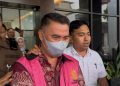 Direktur PT SBM Isbandi Ardiwinata Mahmud ditetapkan tersangka dugaan korupsi oleh Kejari Serang. Dok. (Ist)