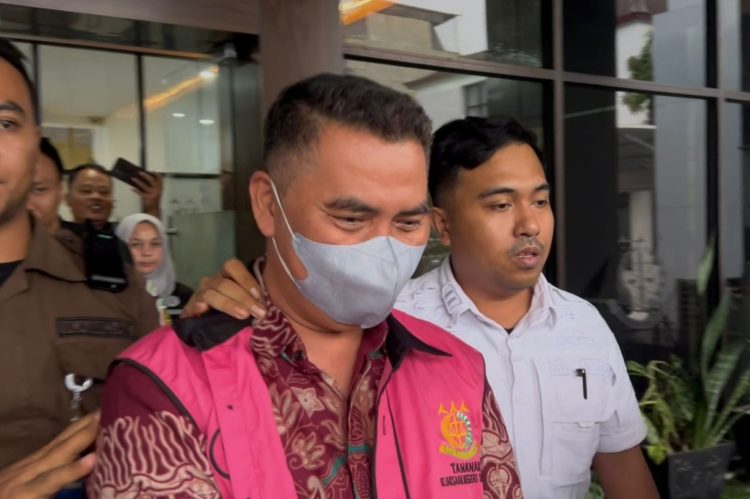 Direktur PT SBM Isbandi Ardiwinata Mahmud ditetapkan tersangka dugaan korupsi oleh Kejari Serang. Dok. (Ist)