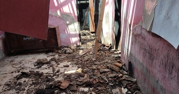 Kondisi rumah terbakar di teras bojong kecamatan carenang diduga akibat pembakaran obat nyamuk. Dok(Nurlan)