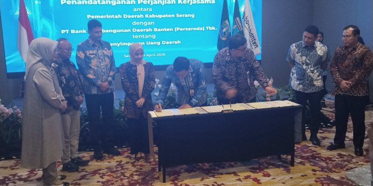 Pemkab Serang dengan Bank Banten Sepakat Melakukan Perjanjian Penandatanganan Kerjasama. Dok. (Nurlan)