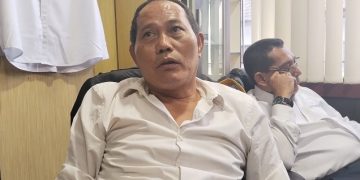 Ketua Komisi 2 DPRD Kabupaten Serang, Abdul Basit saat di wawancara diruang kerjanya. Dok. (Nurlan)