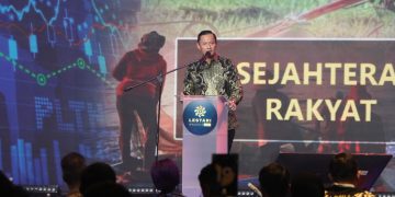 Menteri Koordinator Bidang Infrastruktur dan Pembangunan Kewilayahan Agus Harimurti Yudhoyono menyampaikan sambutan pada pembukaan Lestari Summit & Awards 2026. Dok. (Ist)