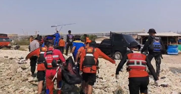 Tim SAR Gabungan Temukan Korban Terseret Arus di Perairan Merak dalam Kondisi Meninggal Dunia. Dok. (Ist)