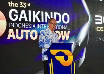Menteri Perindustrian Agus Gumiwang Kartasasmita saat menyampaikan capaian pertumbuhan penjualan kendaraan listrik. Dok. (Ist)