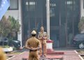 Inspektorat Kabupaten Serang Sugi Hardono saat menjadi Pembina Apel Gabungan Aparatur Sipil Negara (ASN) di Halaman Pendopo Bupati Serang. Dok. (Ist)