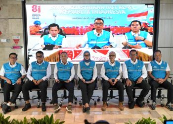 Suasana konferensi pers siaga kelistrikan HUT ke-81 Kemerdekaan RI yang dilaksanakan hybrid di PLN Unit Induk Pusat Pengatur Beban Jawa, Madura, dan Bali (UIP2B Jamali), Depok, Jawa Barat, dan PLN Unit Pelayanan Pelanggan Flores Bagian Barat, Manggarai Barat, pada Sabtu malam (15/8), dok (ist)