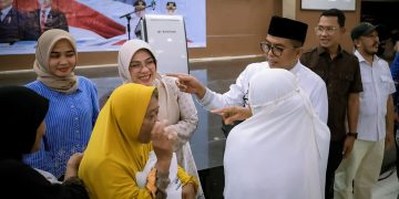 Gubernur Banten Andra Soni meninjau pelaksanaan CKG di Universitas Faletehan, Kecamatan Kramatwatu, Kabupaten Serang, Sabtu 5 September 2026. Dok. (Ist)