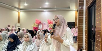 Antusiasme mahasiswi dan dosen Sekolah Tinggi Ilmu Ekonomi (STIE) Bima, Kota Bima, Nusa Tenggara Barat. Dok. (Ist)