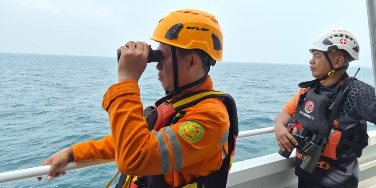 Basarnas perluas pencarian kelima jurnalis dan kru kapal yang hilang kontak. Dok. (Ist)