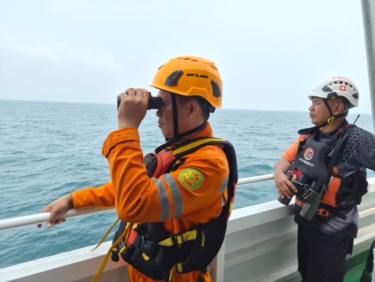 Basarnas perluas pencarian kelima jurnalis dan kru kapal yang hilang kontak. Dok. (Ist)