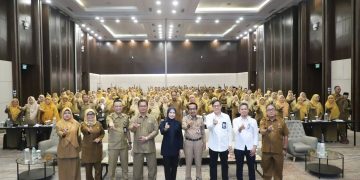 Bupati Serang Ratu Rachmatuzakiyah mensosialisasikan Budaya Sekolah Aman dan Nyaman kepada seluruh kepala sekolah se Kabupaten Serang. Dok (ist).