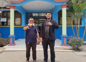 Ishak, SH. MH dan Irvan A Abdillah SH. MH Ialah Alumni SMPN 1 Carenang yang saat ini menjadi lawyer. Dok. (Nurlan)