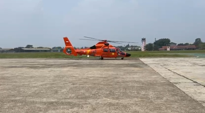 Helikopter HR-3604 Dikerahkan Dukung Operasi SAR di Gunung Anak Krakatau. Dok. (Ist)