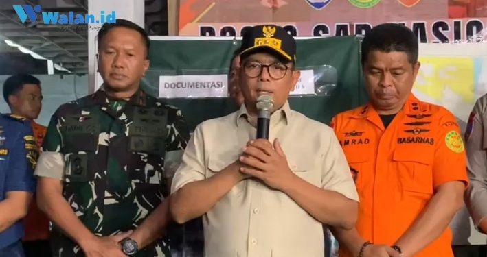 Gubernur Banten Andra Soni dan Tim SAR Gabungan saat menggelar konferensi pers terkait pencarian 8 orang yang belum diketemukan. Dok. (Ist)