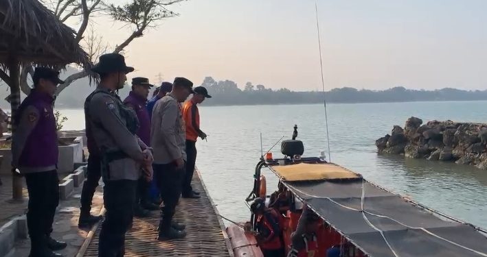 Hari kedelapan pencarian lima jurnalis dan awak speedboat. Dok. (Ist)