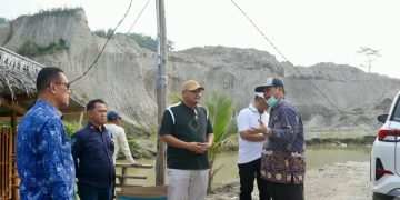 Satgas Pemkab Serang melakukan peninjauan aktivitas galian c di Pabuaran dan Ciomas. Dok. (Ist)