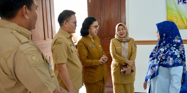 Satgas PPA kunjungi korban pelecehan seksual di Desa Cakung Kecamatan Binuang Kabupaten Serang. Dok. (Ist)