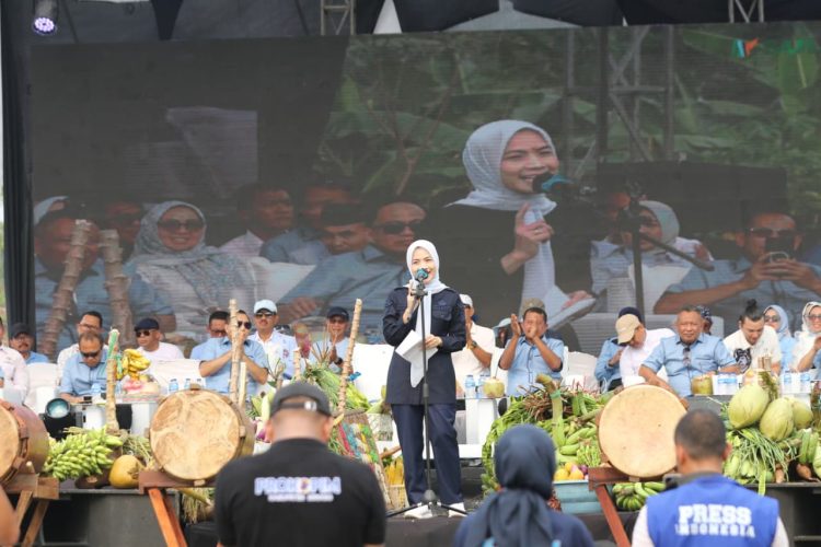 Bupati Serang Ratu Rachmatuzakiyah secara resmi membuka Sangga Nagara Festival 3 di Lapangan Rancanini, Kecamatan Padarincang pada Kamis, 15 Oktober 2026. Dok. (Ist)
