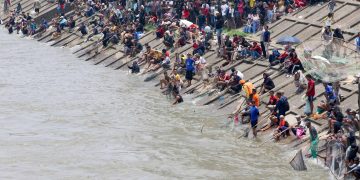 Warga Antusias Sambut Bedolan di Bendungan Pamarayan, Kabupaten Serang, Sabtu, (17/10/2026).