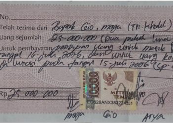 Kwitansi DP masuk kerja di PT Nikomas Gemilang. Dok. (Nurlan)