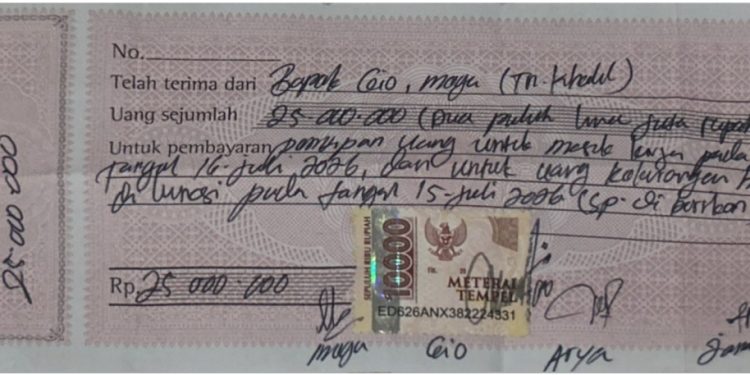 Kwitansi DP masuk kerja di PT Nikomas Gemilang. Dok. (Nurlan)